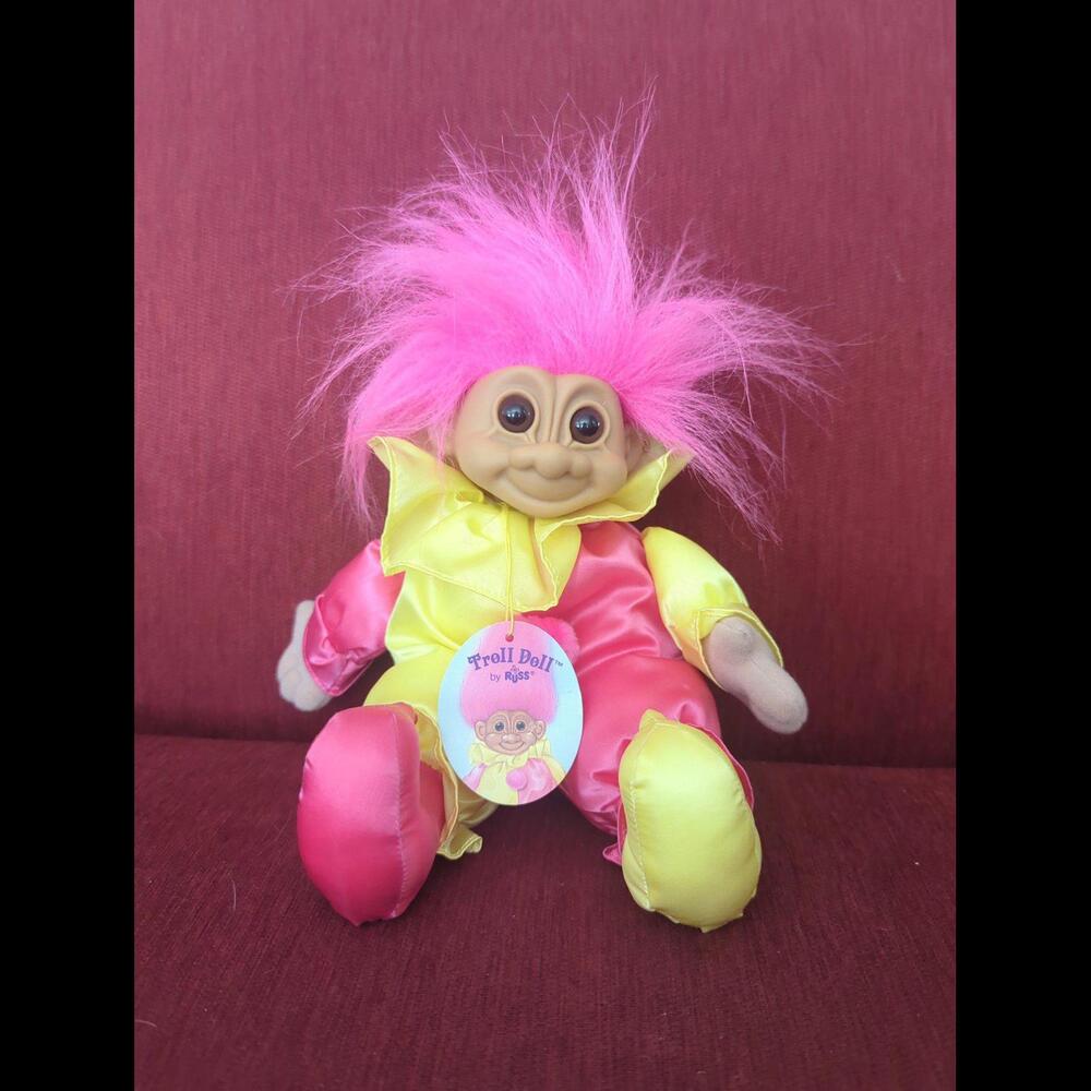 Troll Doll beanie butt